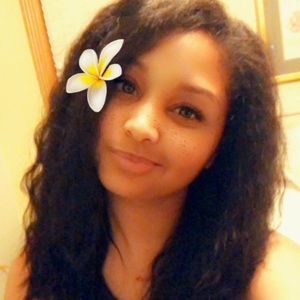 Meet your Posher, Gabrielle